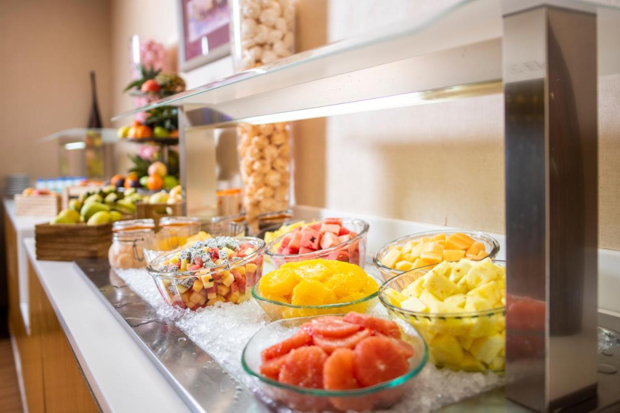 Holiday Inn Muscat Alseeb By Ihg Bagian luar foto
