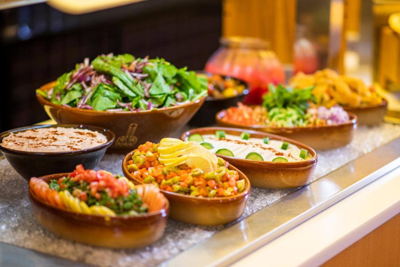 Holiday Inn Muscat Alseeb By Ihg Bagian luar foto