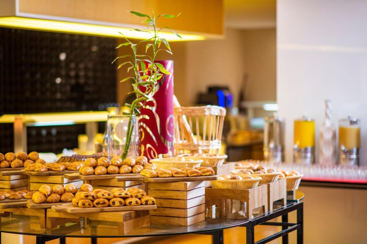 Holiday Inn Muscat Alseeb By Ihg Bagian luar foto
