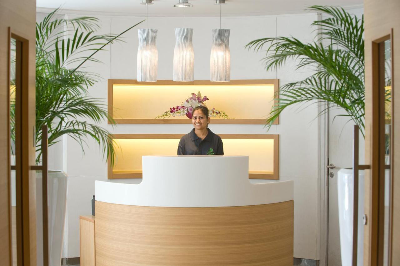 Holiday Inn Muscat Alseeb By Ihg Bagian luar foto