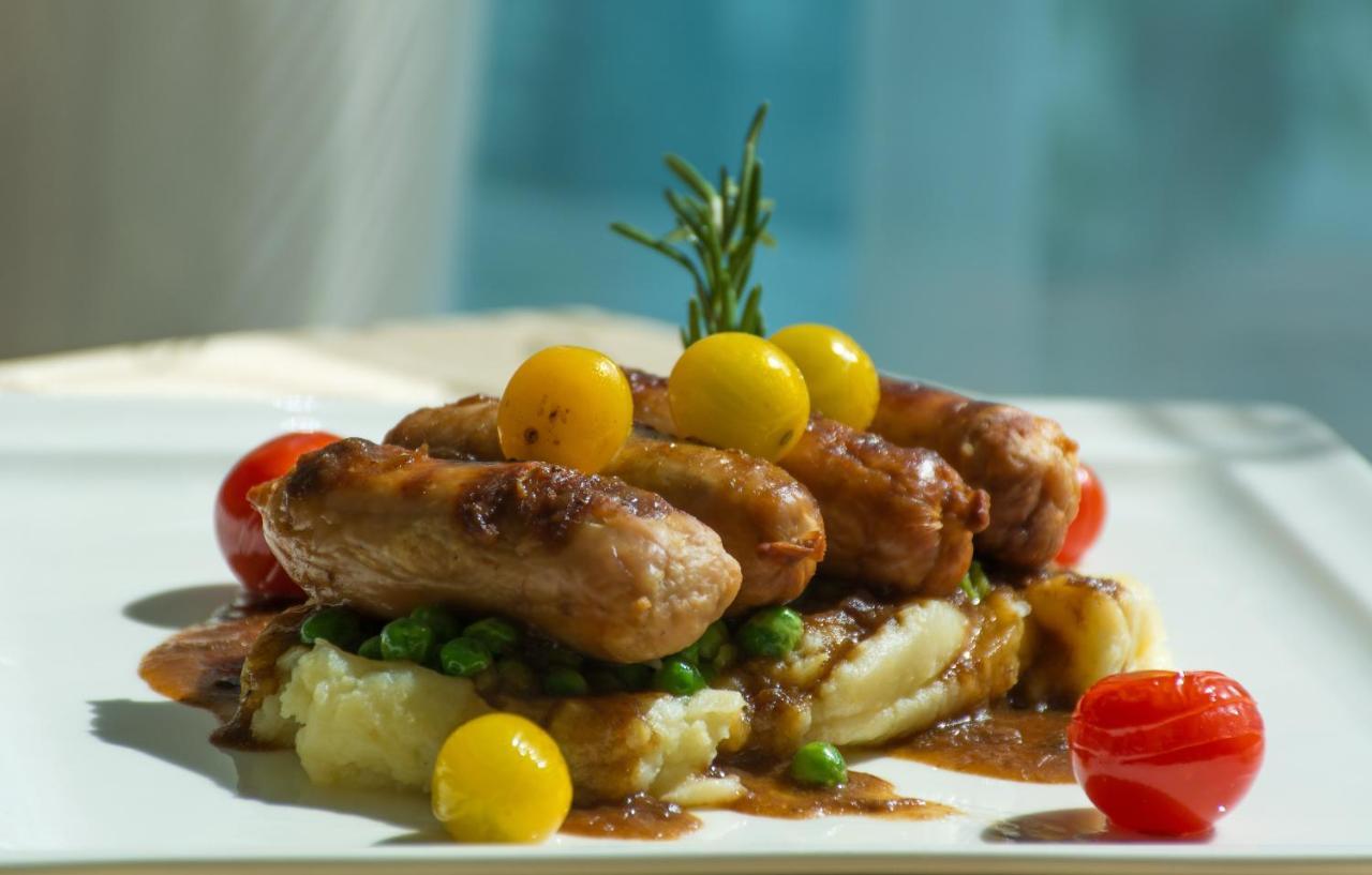 Holiday Inn Muscat Alseeb By Ihg Bagian luar foto
