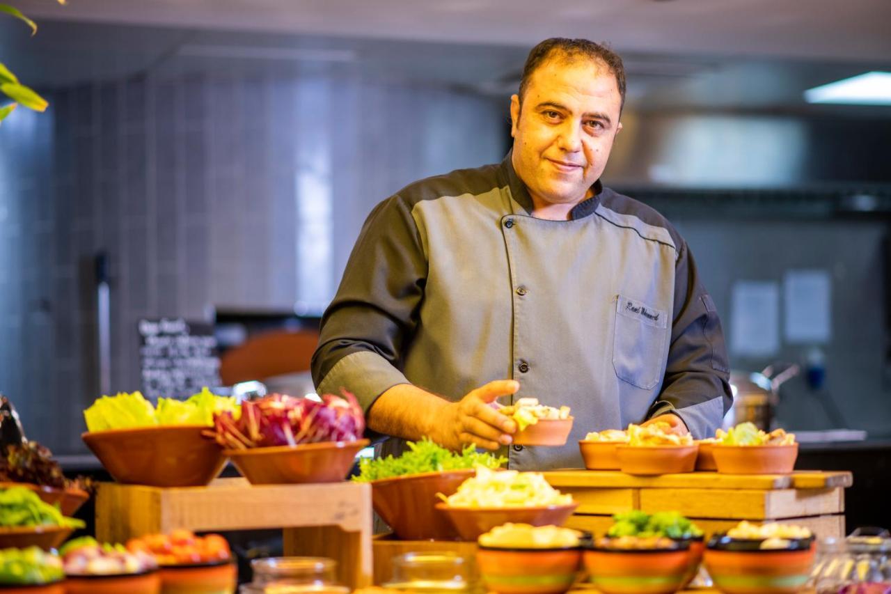 Holiday Inn Muscat Alseeb By Ihg Bagian luar foto