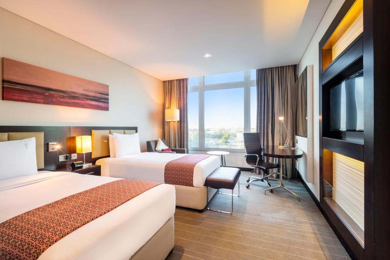 Holiday Inn Muscat Alseeb By Ihg Ruang foto